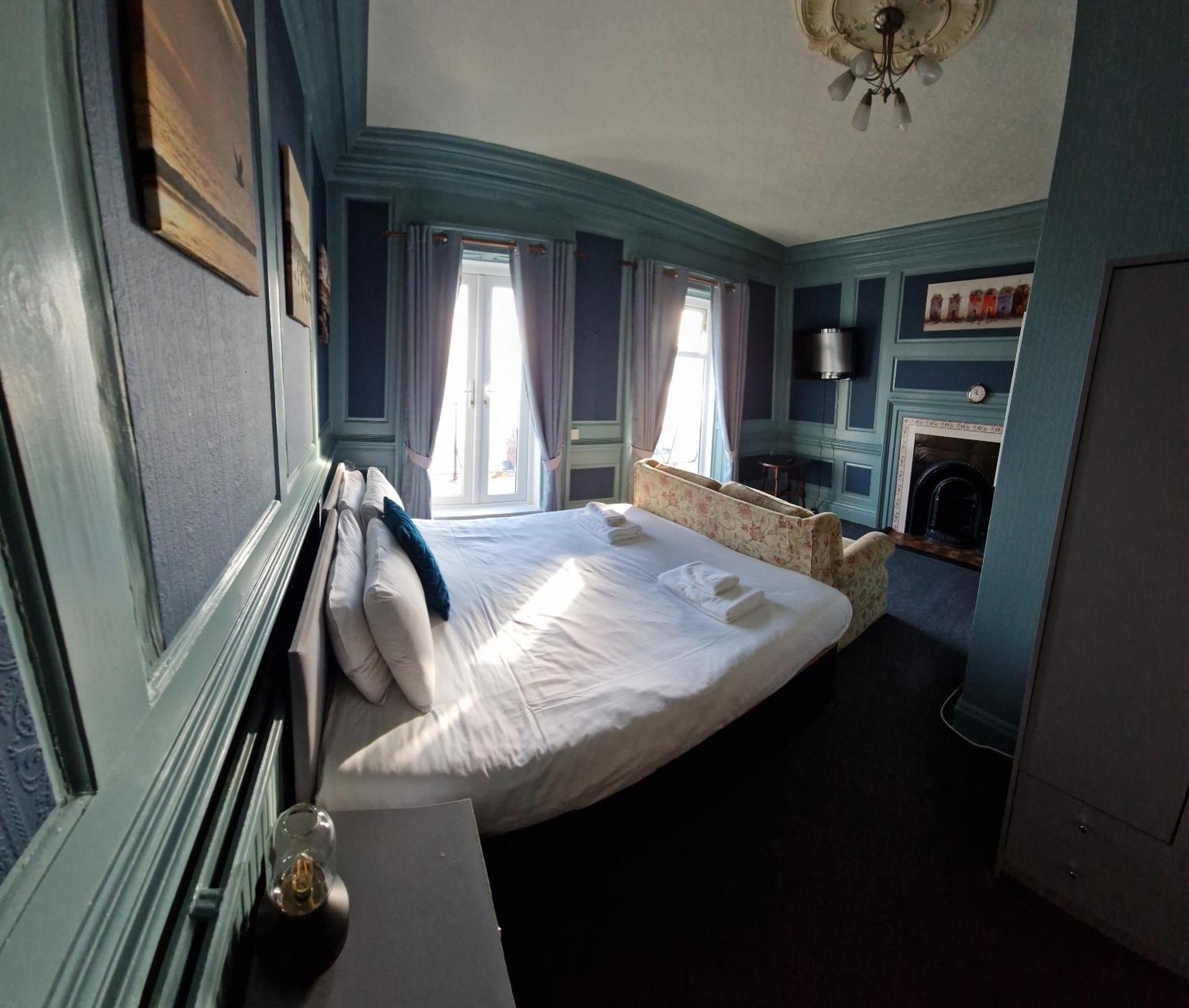 The Mariners House Hotel สการ์โบโรห์ ภายนอก รูปภาพ