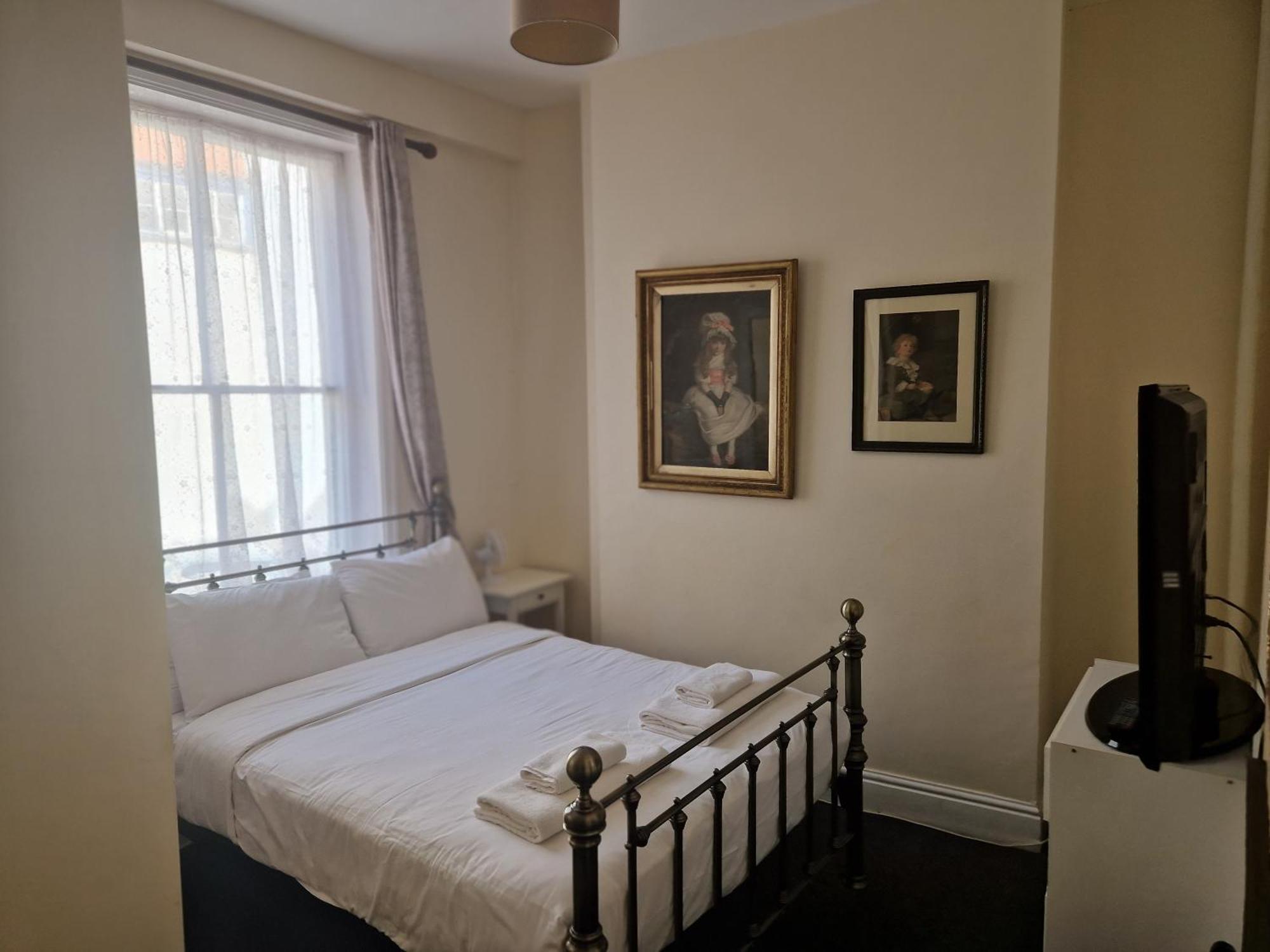 The Mariners House Hotel สการ์โบโรห์ ภายนอก รูปภาพ